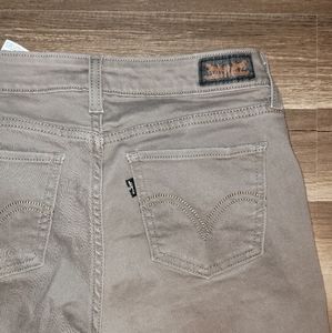 Levi's womens legging jeans W28xL32
